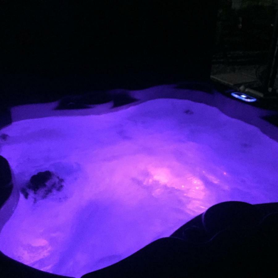 Saving Grace With Private Hot Tub Βίλα Bawdeswell Εξωτερικό φωτογραφία